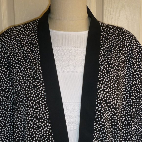 CHICO’S Reversible  Cocoon Ruana Wrap - Picture 13 of 16